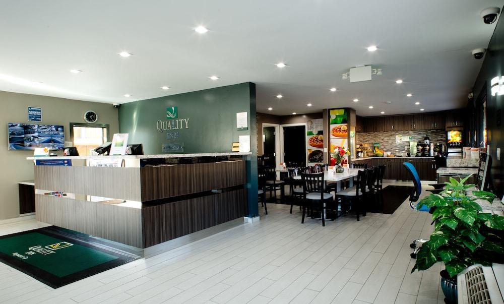 הייווארד Bay Area Inn & Suites מראה חיצוני תמונה
